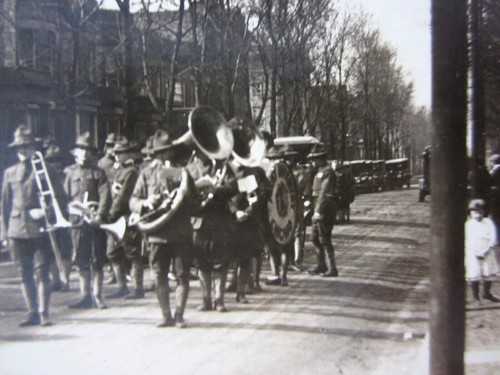 Wwi army marching band - us,